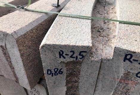 Бортовой камень ГК-2,5 (радиус 2,5 м)